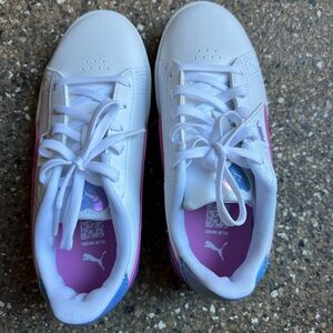 New🆕Puma White and Pink kids Sneakers